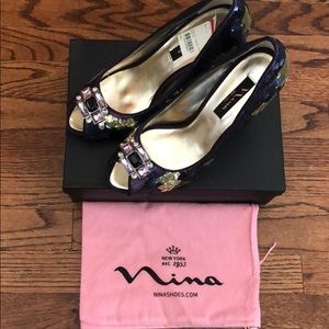 Nina pumps
